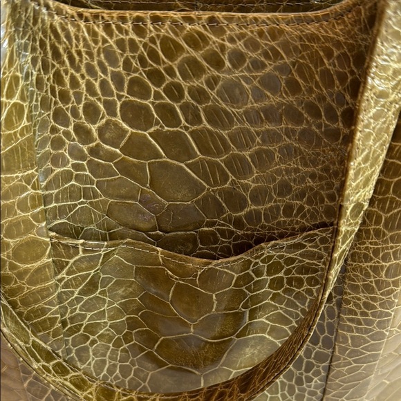 Vintage Biller Green Crocodile-Embossed Shoulder Bag with Gold Hardware - Picture 4 of 12